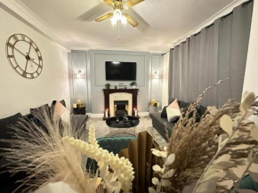 Beautiful Family Apartment Near Edgware Road Station